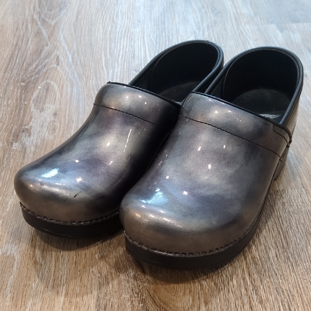 Dansko Women's Metallic Clogs size 36 Euro (6 US)